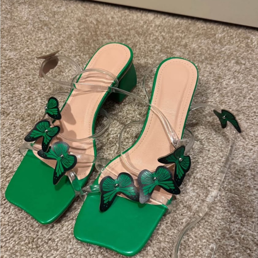 Green Butterfly Embellished Women's Sandals